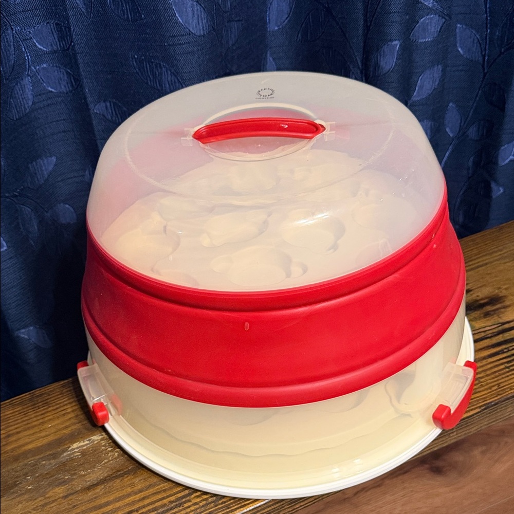 Martha Stewart Cupcake collapsible carrier
